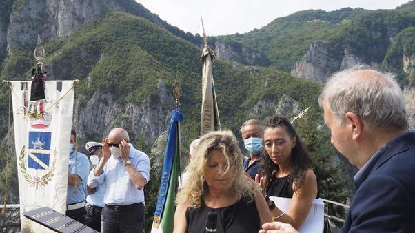 Tredici fiaccole in memoria della strage fascista di Guadine