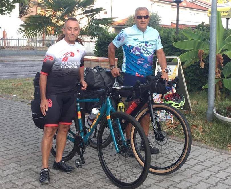 Da Vigarano ad Altomonte in bici L’impresa nel nome dell’amicizia