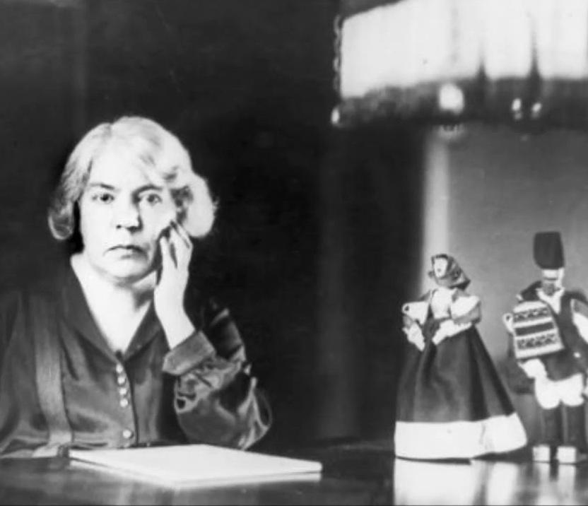 È l’anno di Grazia: prima donna Nobel per la letteratura 