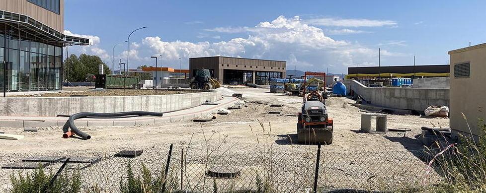 Il cantiere ancora aperto per la costruzione del nuovo centro commerciale marchio Conad (foto Michele Falorni/Silvi)