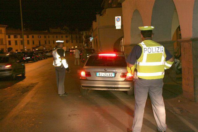 Quarantatreenne arrestato per porto illegale di pistola 