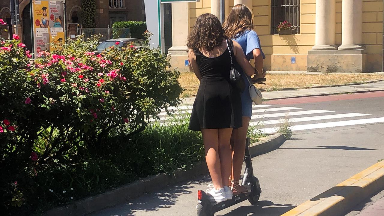 Utilizzo dei monopattici elettrici, via libera alla legge della giunta toscana