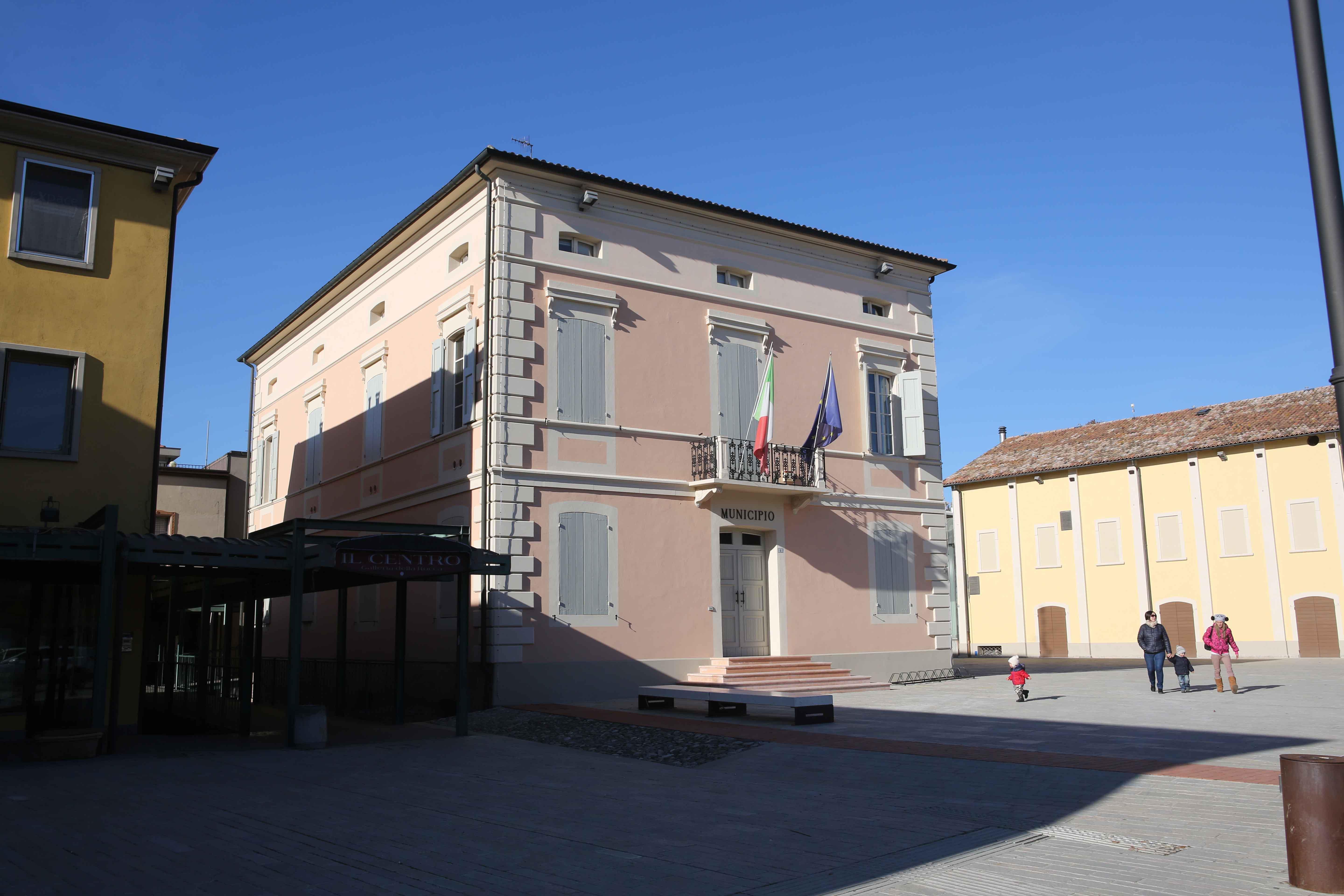 Il municipiodi Bagnolo