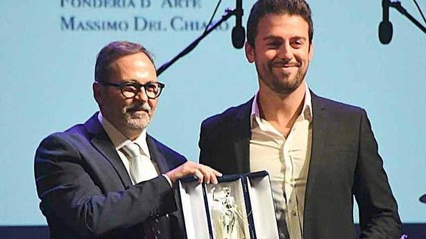 A Piovani il Mercurio d’argento Il Maestro incanta la città