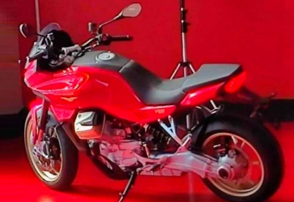 Guzzi fra tradizione e futuro Ecco la sport tourer V100