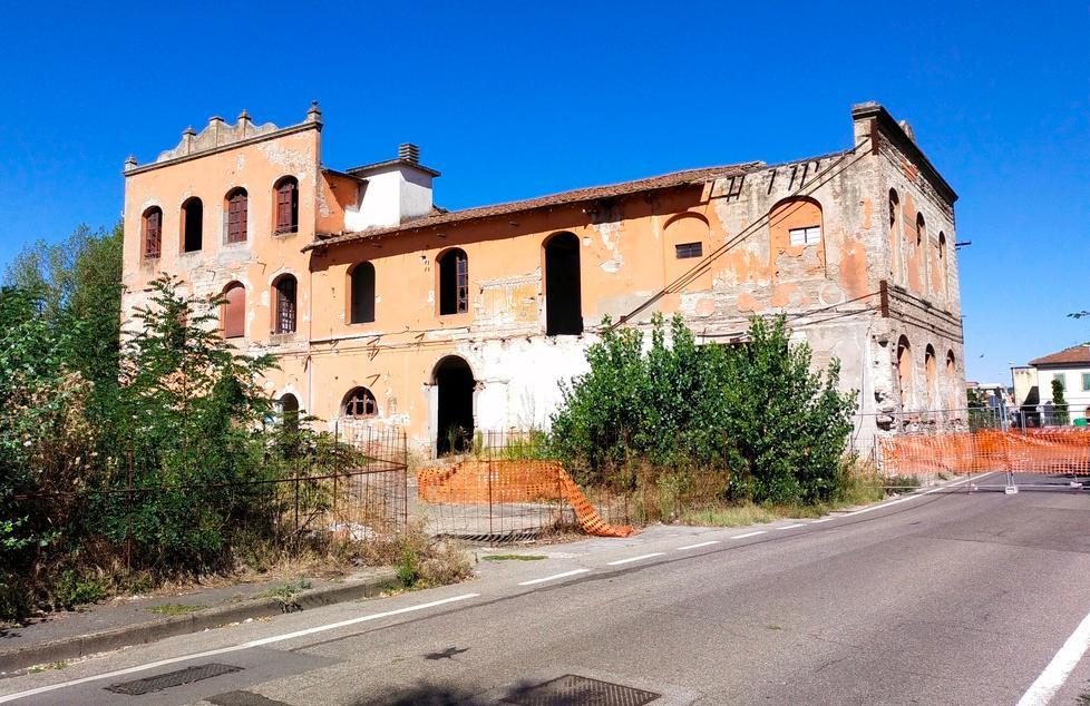 Ex Nobel, storia infinita strada chiusa a lungo 