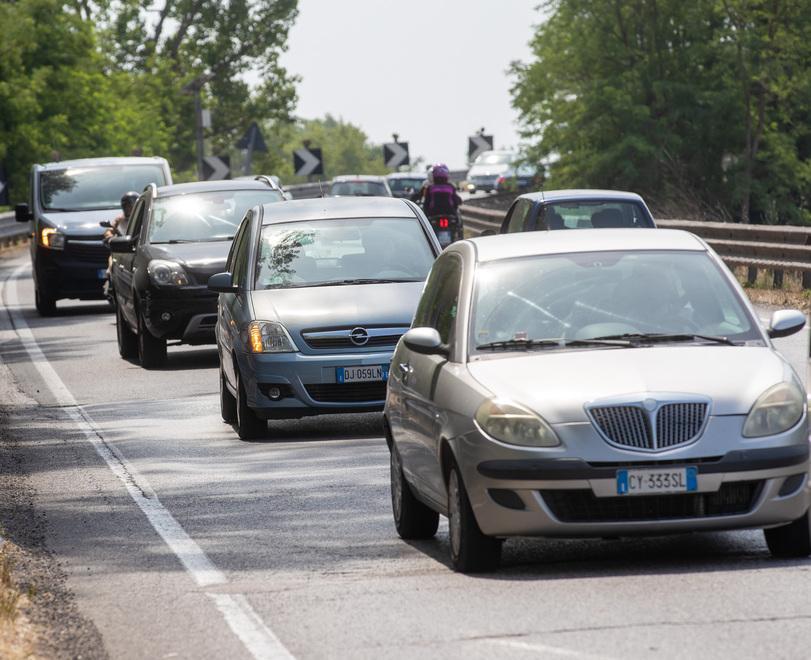 Tamponamento tra auto sulla statale Romea Paura per due bambini 