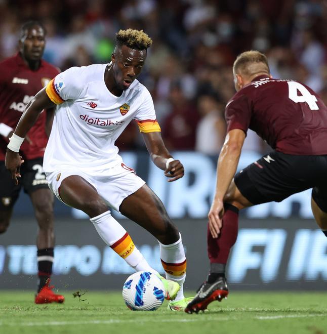 Abraham e l’usato sicuro: la Roma di Mou stende la Salernitana 