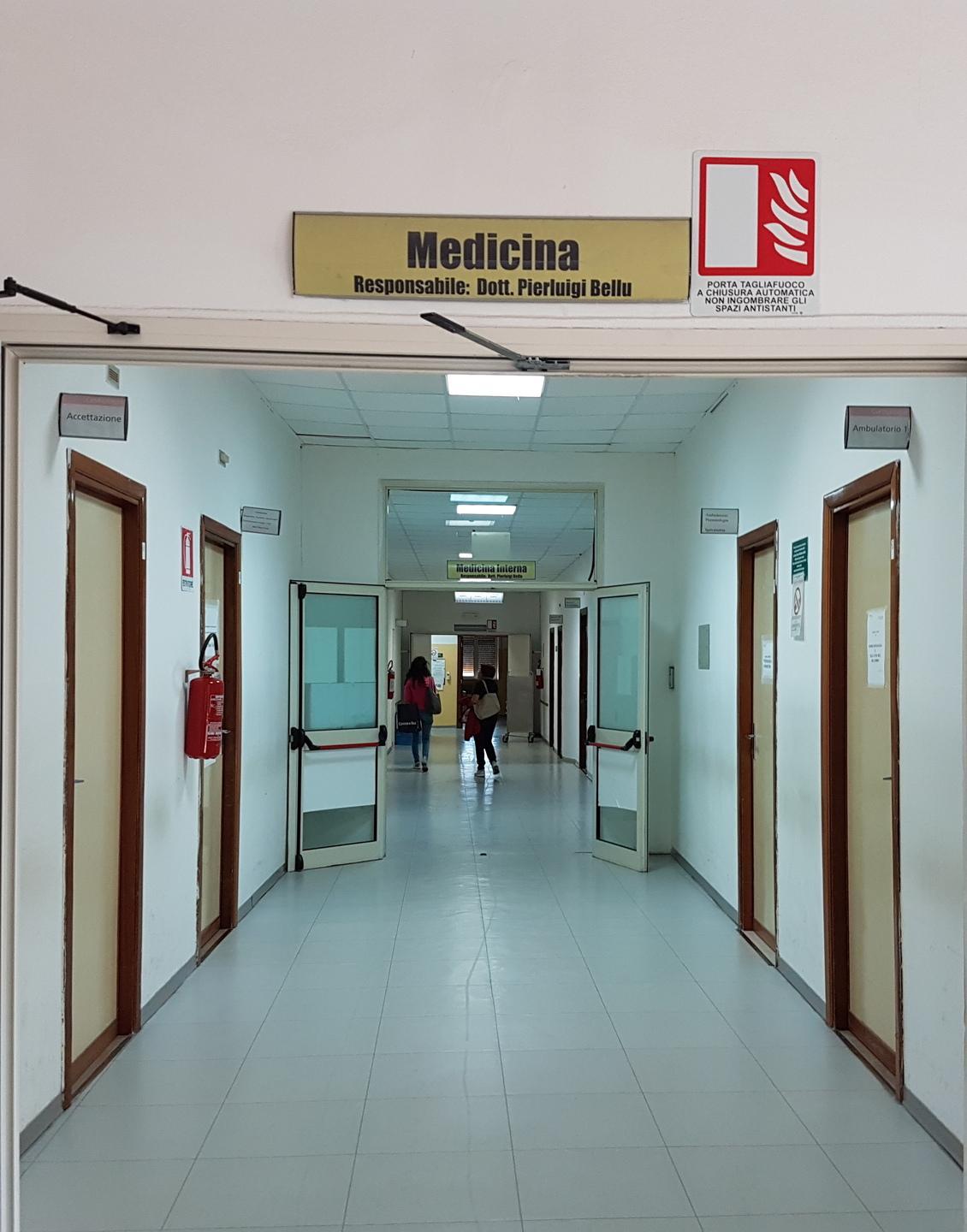 «Emergenza organici il reparto di Medicina è ormai al collasso» 
