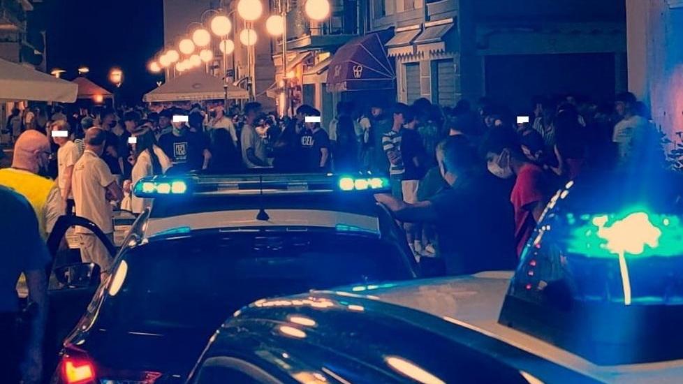 Notti folli: denunce per alcol e droga a Follonica. L’eroina torna a circolare tra i giovani