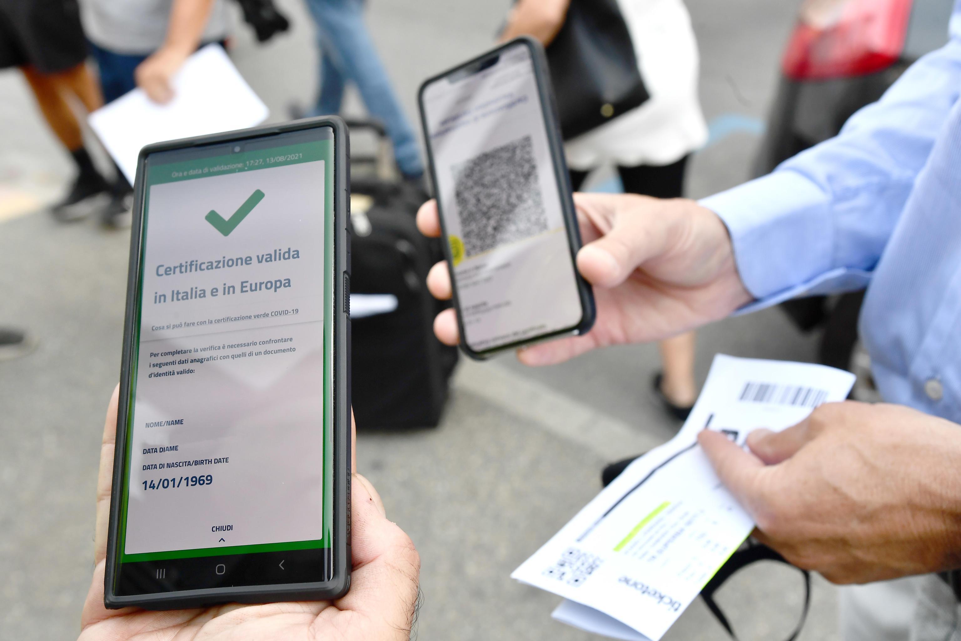 «Bene il green pass, ma chi farà i controlli?»