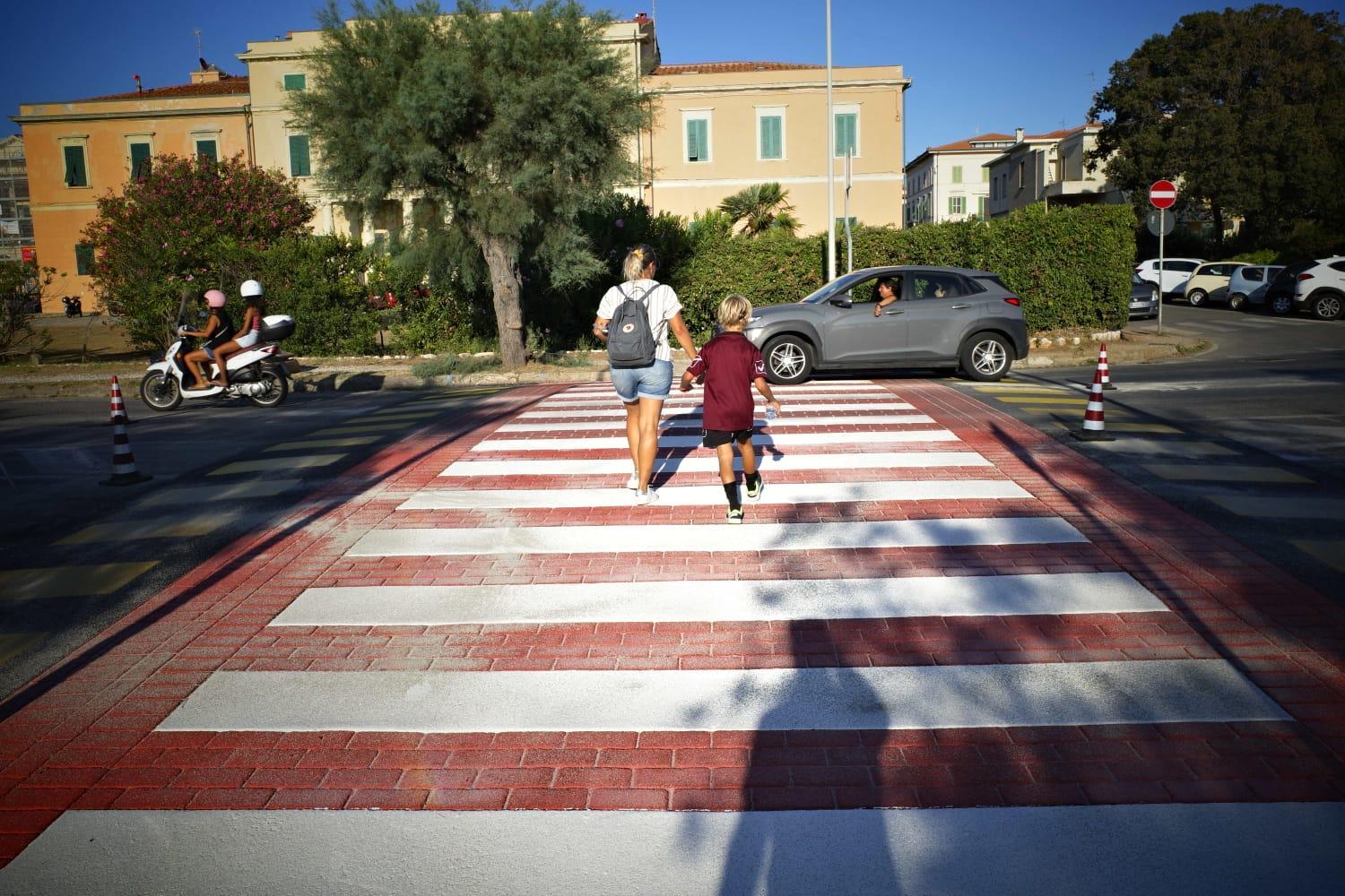 Sicurezza sul lungomare: realizzati altri quattro attraversamenti rialzati sul viale Italia 