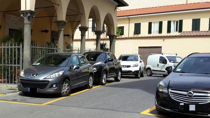 Ma gli stalli gialli sono pochi solo 1.627 in tutto il centro