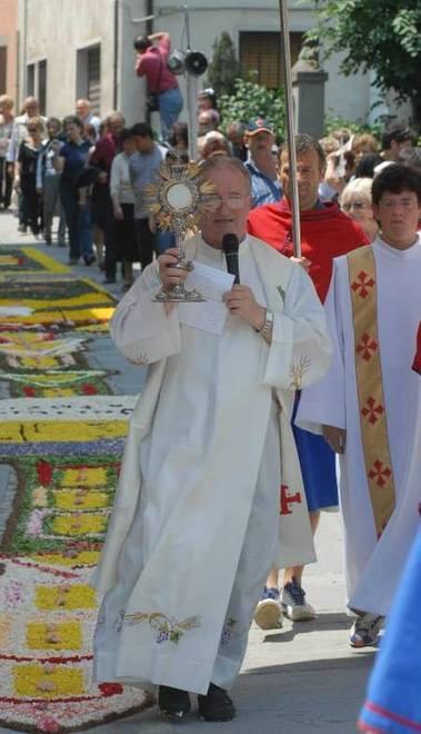 Pievepelago. Pieve piange don Ferruccio, morto a 70 anni: fatale un infarto nella notte 