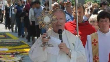 Pievepelago. Pieve piange don Ferruccio, morto a 70 anni: fatale un infarto nella notte