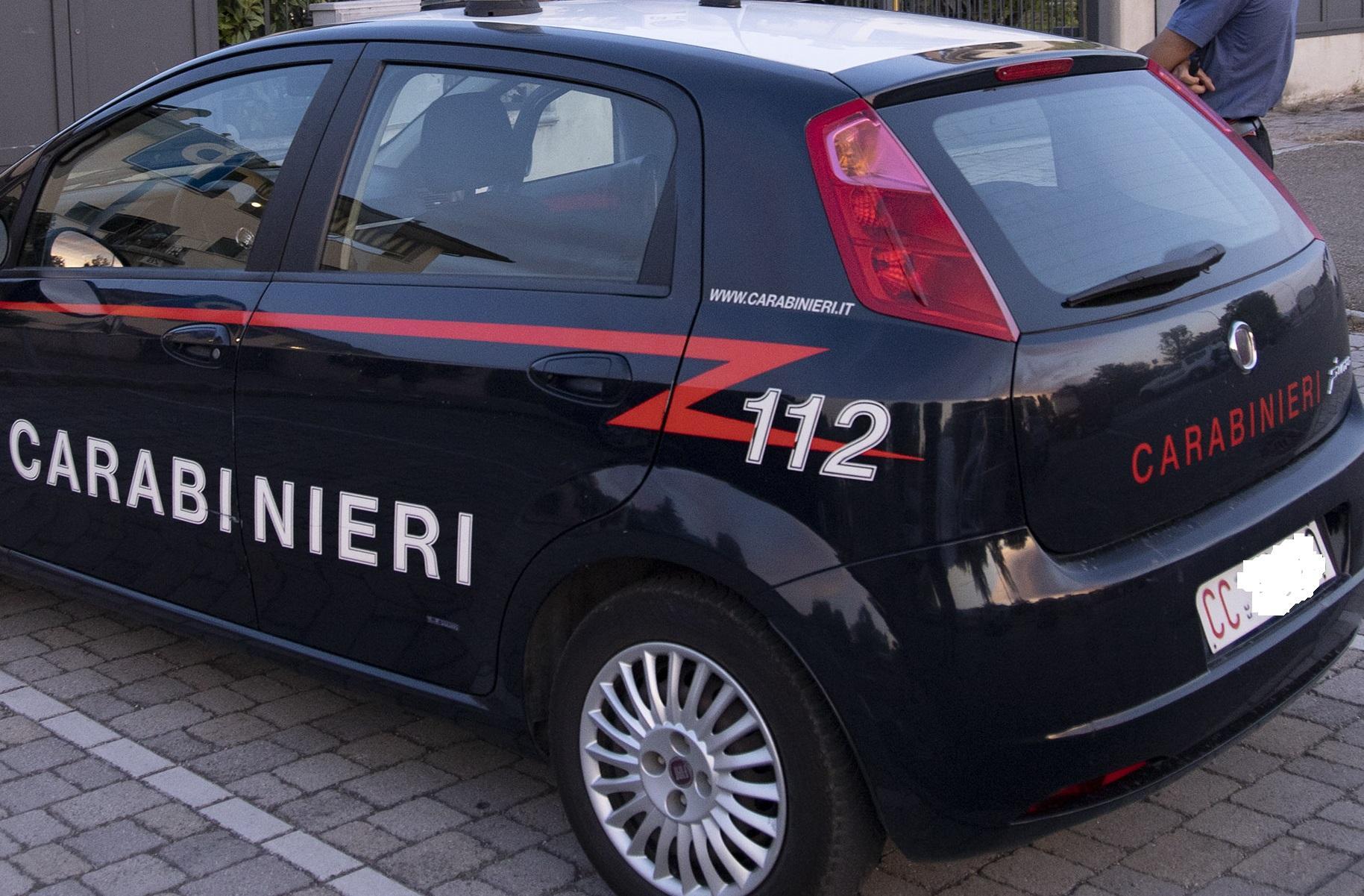 Minacciava l'ex moglie: arrestato dai carabinieri