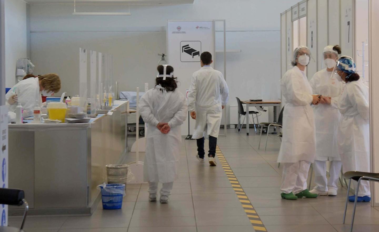 Vaccini, intesa last minute: pace fatta tra Regione e Ats per gli interinali