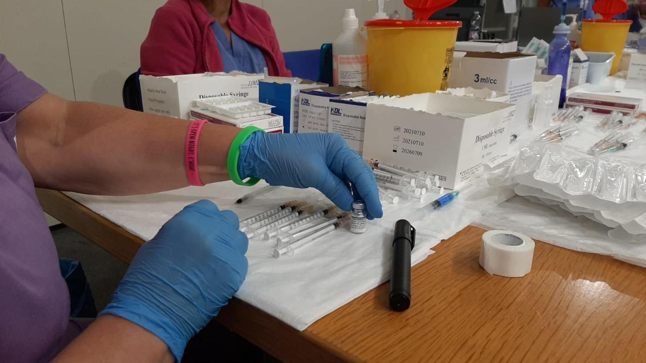 Coronavirus in Emilia Romagna. Bollettino dell'1 settembre: i nuovi casi sono 383, 3 i decessi. Nel Modenese 25 casi e 1 morto