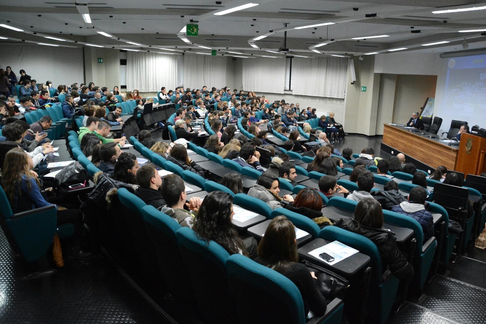 Sassari, 250 candidati per il test d'ingresso a Veterinaria