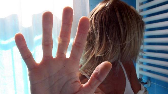 Bòtte dagli ex compagni, due donne all’ospedale