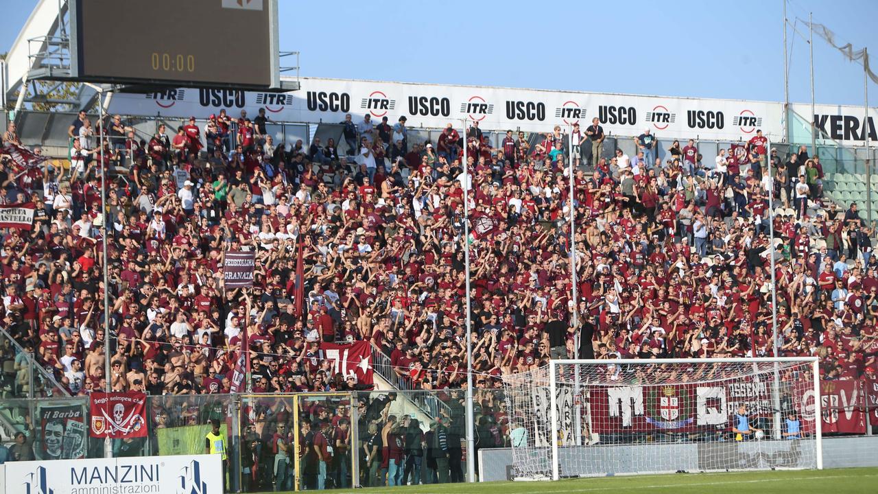 La curva sud dello stadio Braglia come si presentava nel corso del derby del 2019