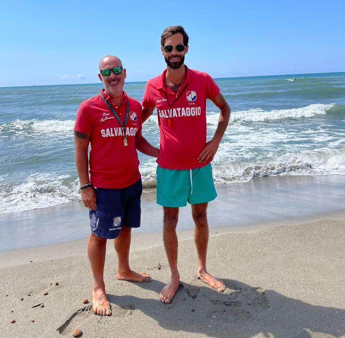 Due turisti salvati in mare dai bagnini 