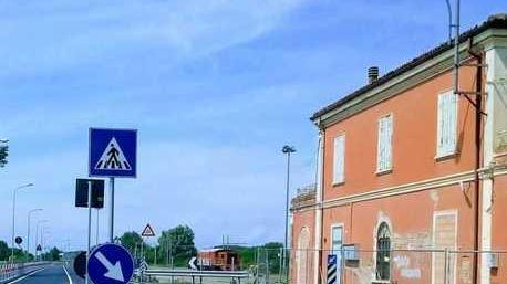 Nuove strisce pedonali nel Quartiere del Sole «Sicurezza garantita»