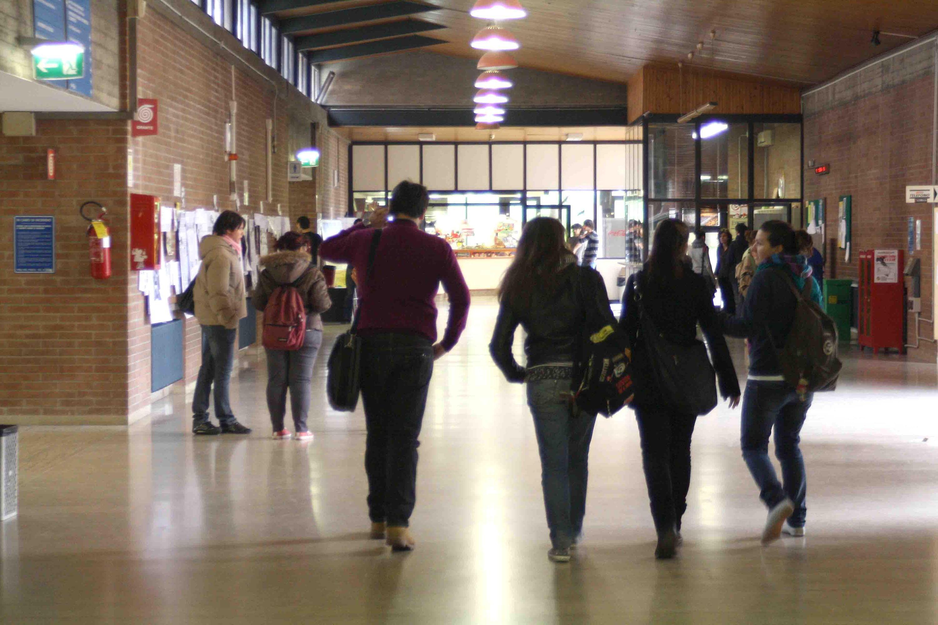 Ferrara, all'università scattano i controlli a campione 