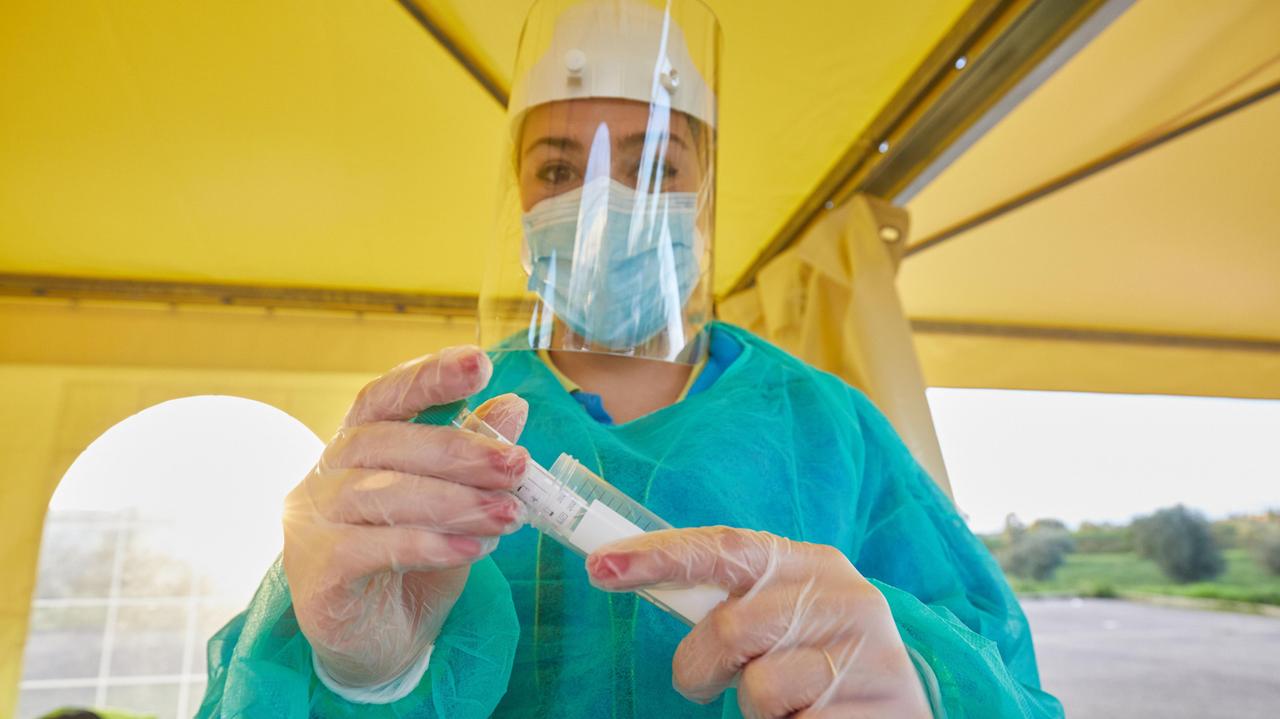 Coronavirus, un decesso e 37 nuovi positivi nel Ferrarese