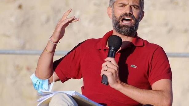 Ferrari: «I cittadini ci segnalino gli episodi di illegalità»