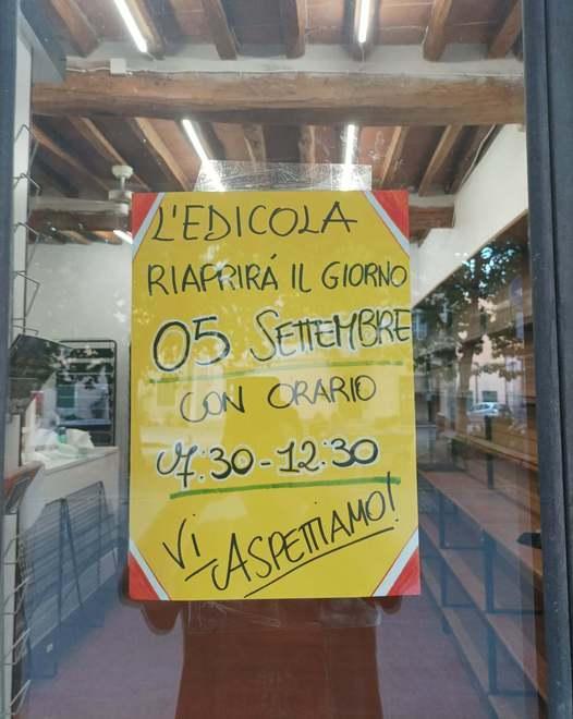 Riapre la storica edicola di piazza Cairoli a Calci