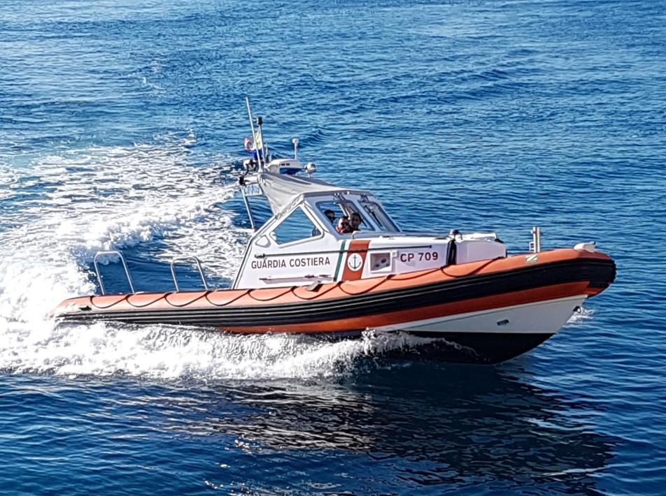 Turista francese travolto da una barca: è grave 