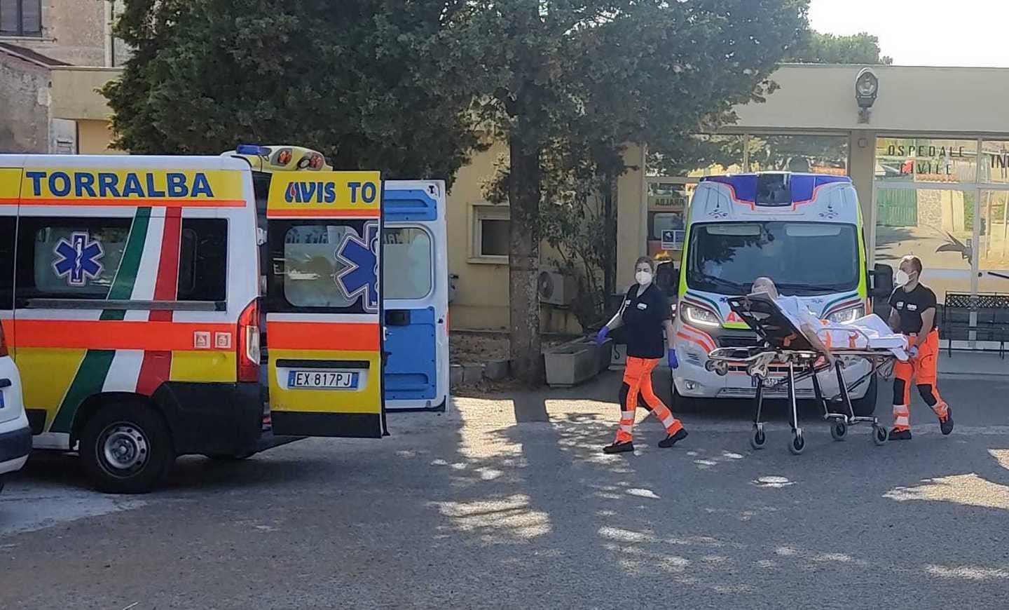 Otto anziani contro lo sfratto Ats 