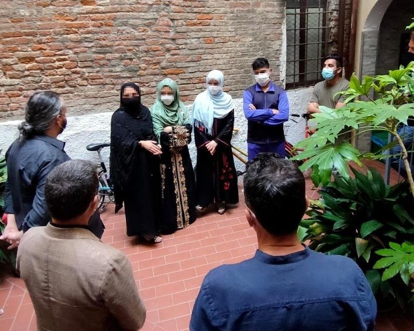 Per i  profughi afghani accoglienza in tre mosse. E c’è anche Unife 