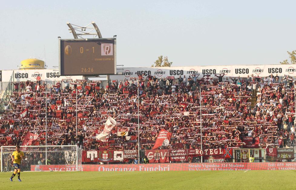 La questura ci ripensa e riapre la prevendita ma per il derby rispolvera la tessera del tifoso 