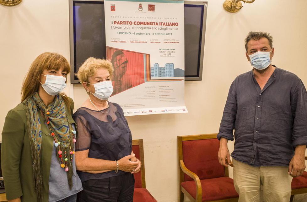 Rossa, itinerante e operaia la storia del Pci in mostra 