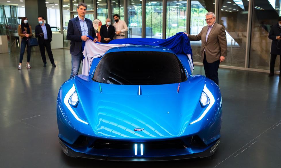 “Fulminea”, la prima hypercar elettrica debutta in Inghilterra