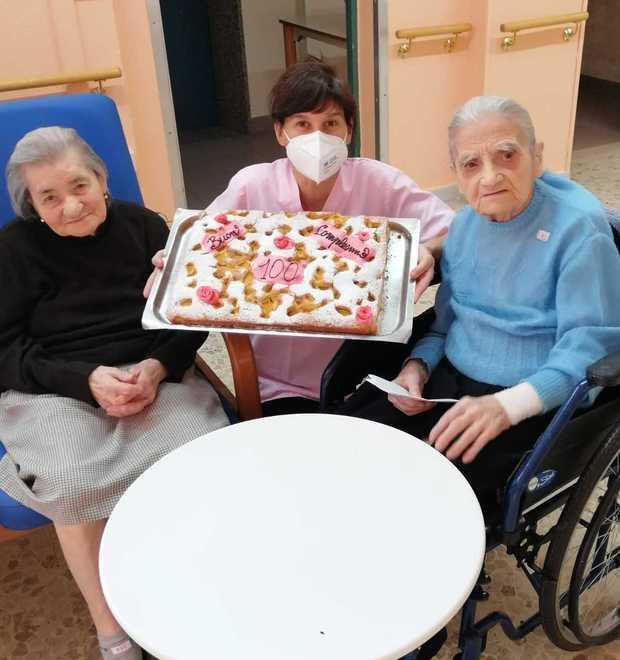 Cento anni per Elisa Il sindaco le manda i fiori e una lettera