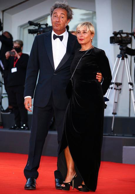 Il successo a Venezia di Paolo Sorrentino con l’autobiografico “È stata la mano di Dio” 