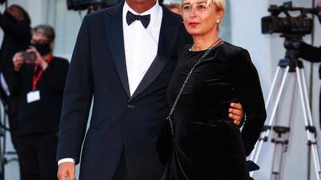 Il successo a Venezia di Paolo Sorrentino con l’autobiografico “È stata la mano di Dio”