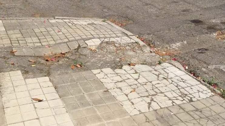 Barriere architettoniche interventi nei marciapiedi