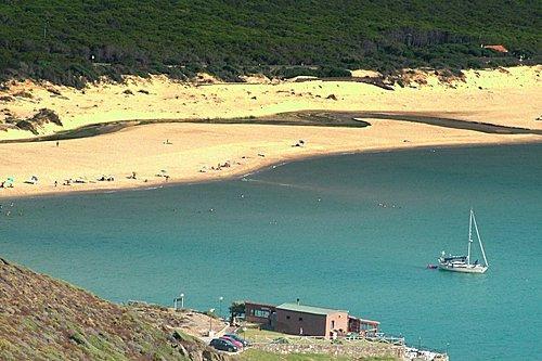 “Ruba” sassi in Sardegna turista nei guai 