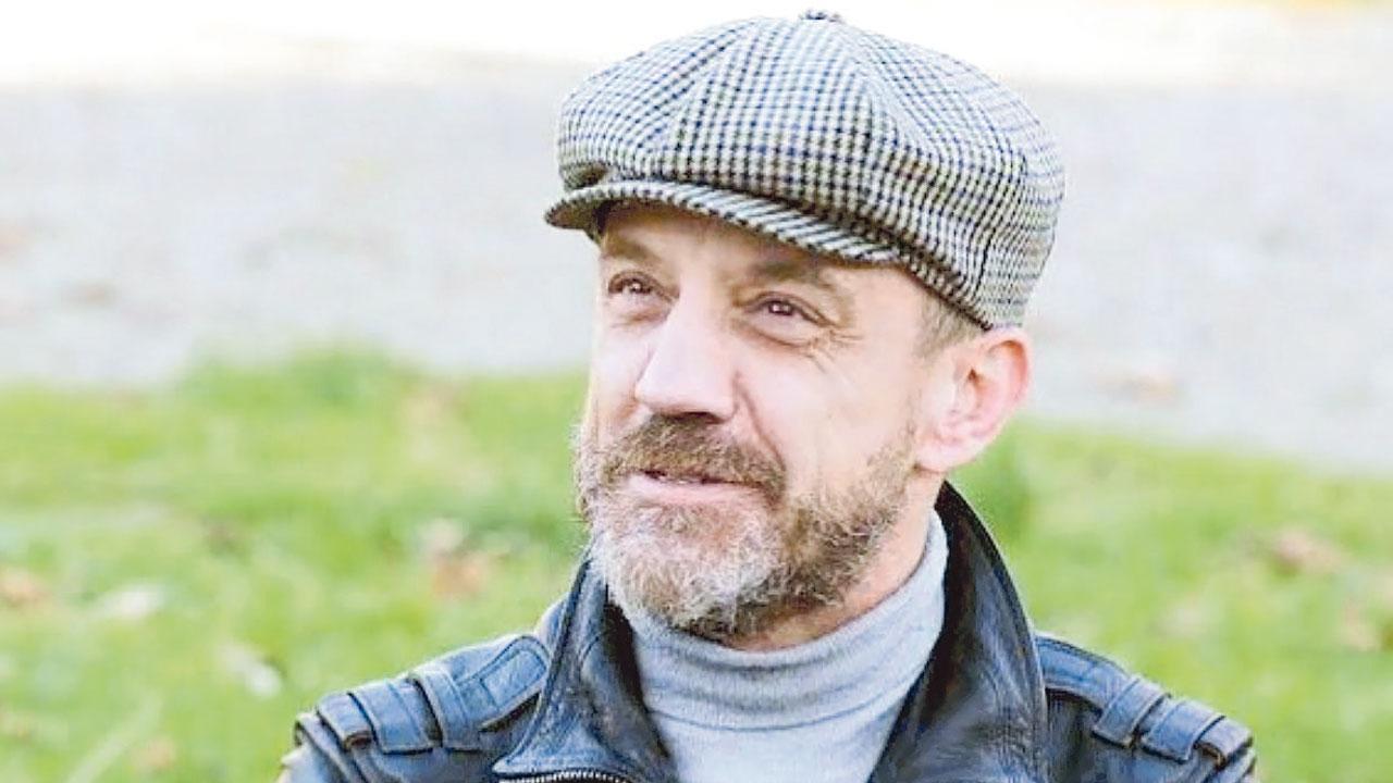 Francesco Flachi, 46 anni,  ex calciatore di Fiorentina e Samp torna a giocare