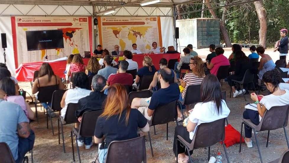 Il meeting antirazzista pronto al gran finale Stasera il concerto