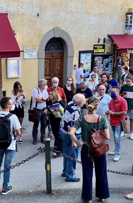 Passeggiata a Saline e nel centro storico in cerca degli angoli poco frequentati 