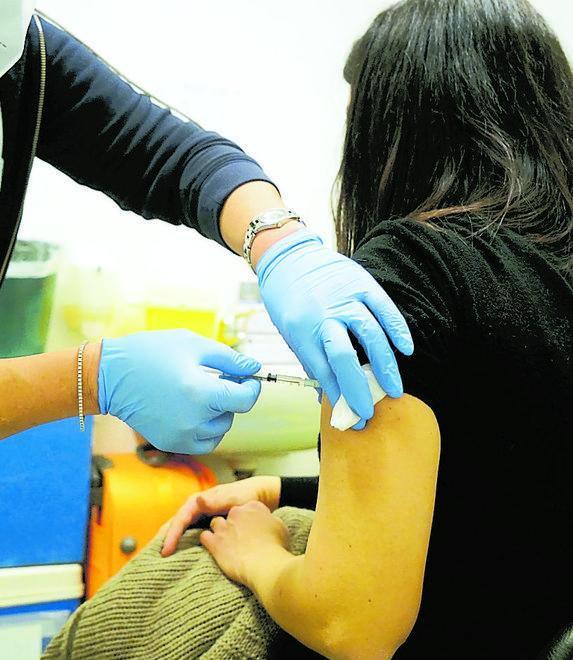 Sanitari No-Vax, primi ripensamenti Spedite altre 66 lettere di sospensione 