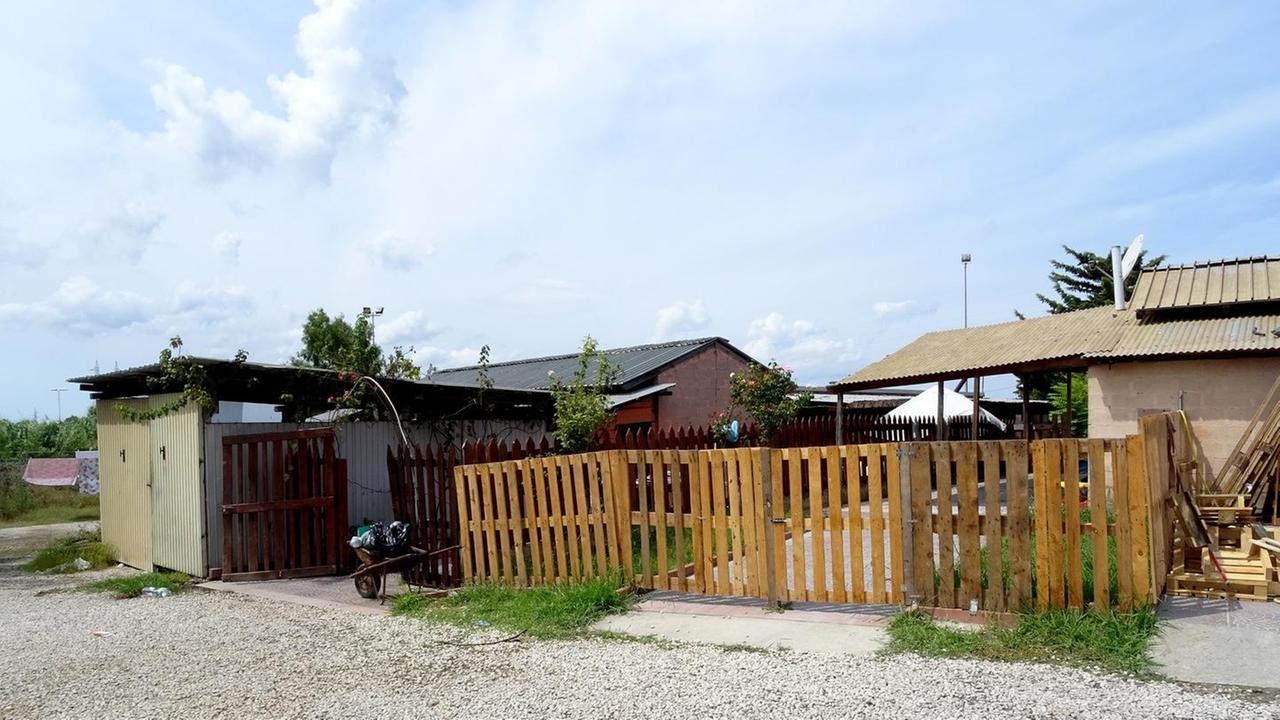 Covid, Sassari: 18 positivi e 6 famiglie in quarantena nel campo rom