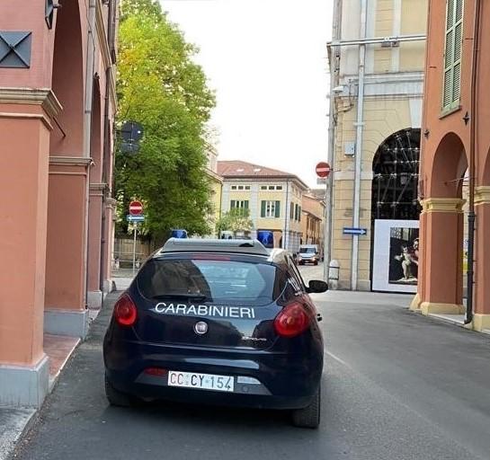Cento, evade dai domiciliari: arrestato 43enne arrestato e portato in carcere