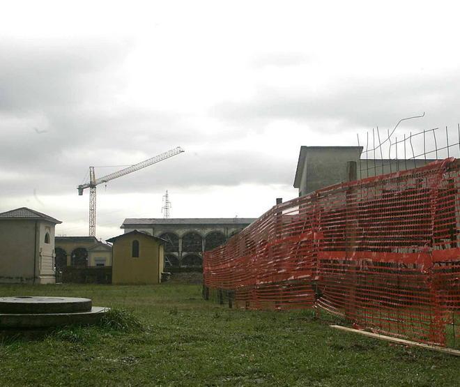 Lavori mai finiti al cimitero la storia ricostruita in consiglio 