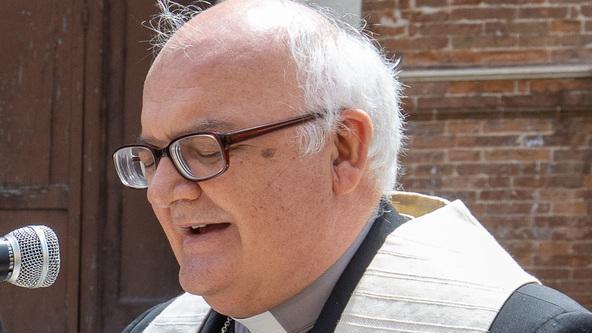 Rivoluzione nell’arcidiocesi Varate otto super-parrocchie